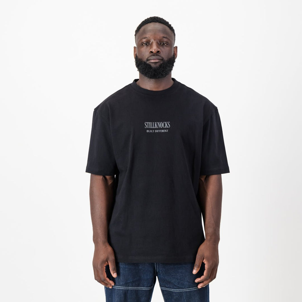Stillknocks Graphic Boxy Crew Tee Old-Black